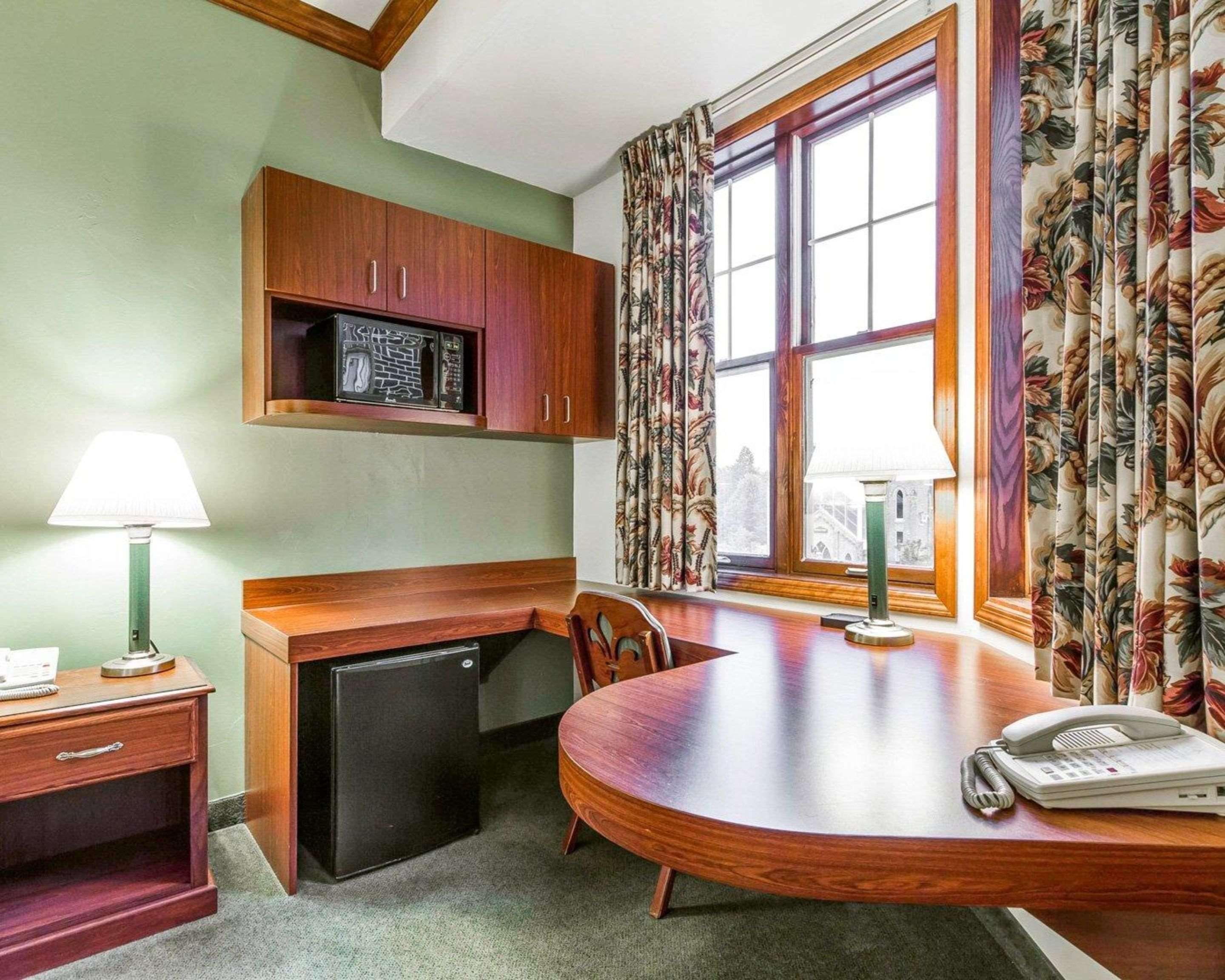 Kress Inn, Ascend Hotel Collection De Pere Buitenkant foto