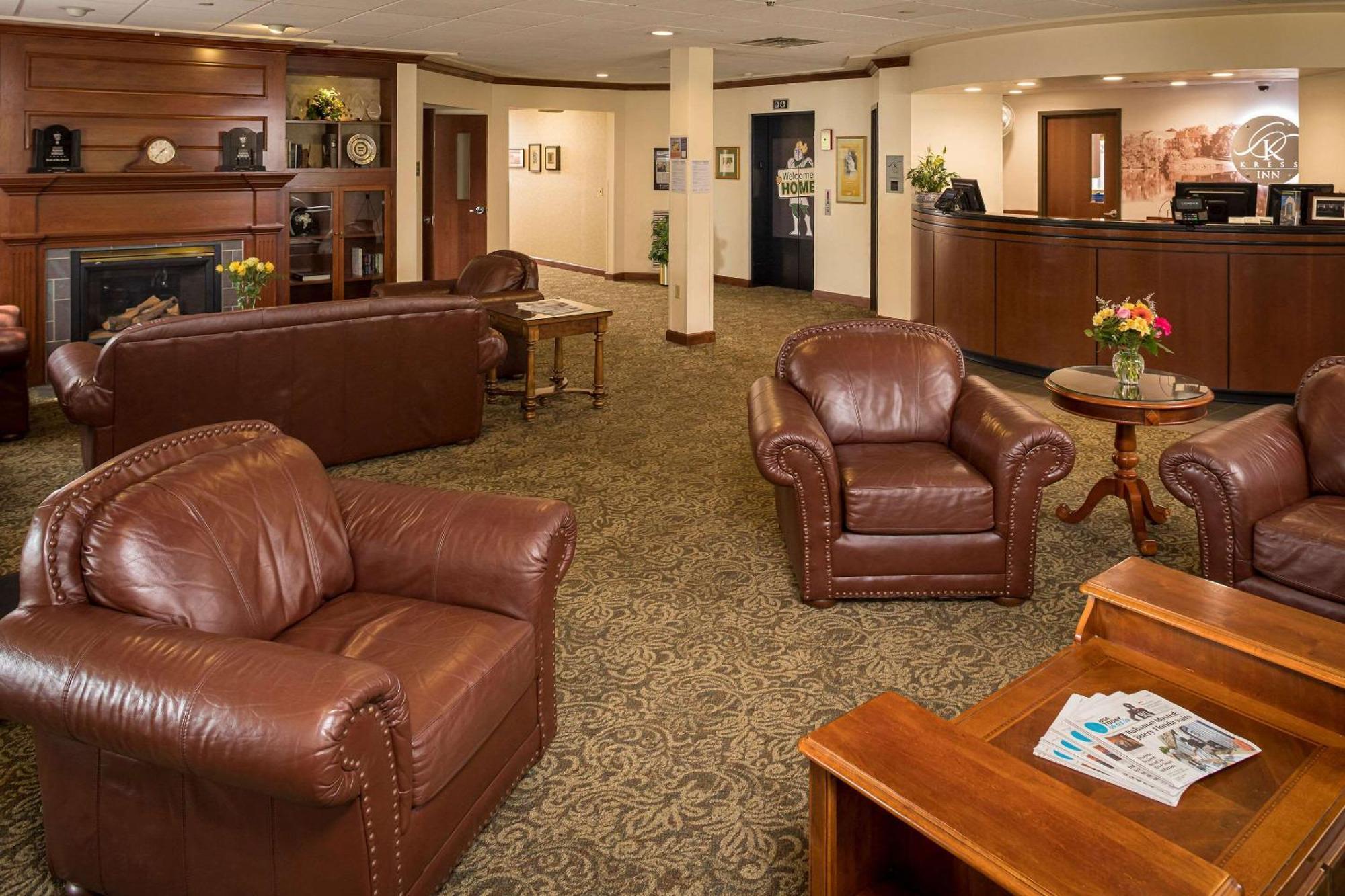 Kress Inn, Ascend Hotel Collection De Pere Buitenkant foto